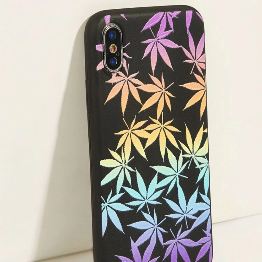 Leaf Print IPhone Case